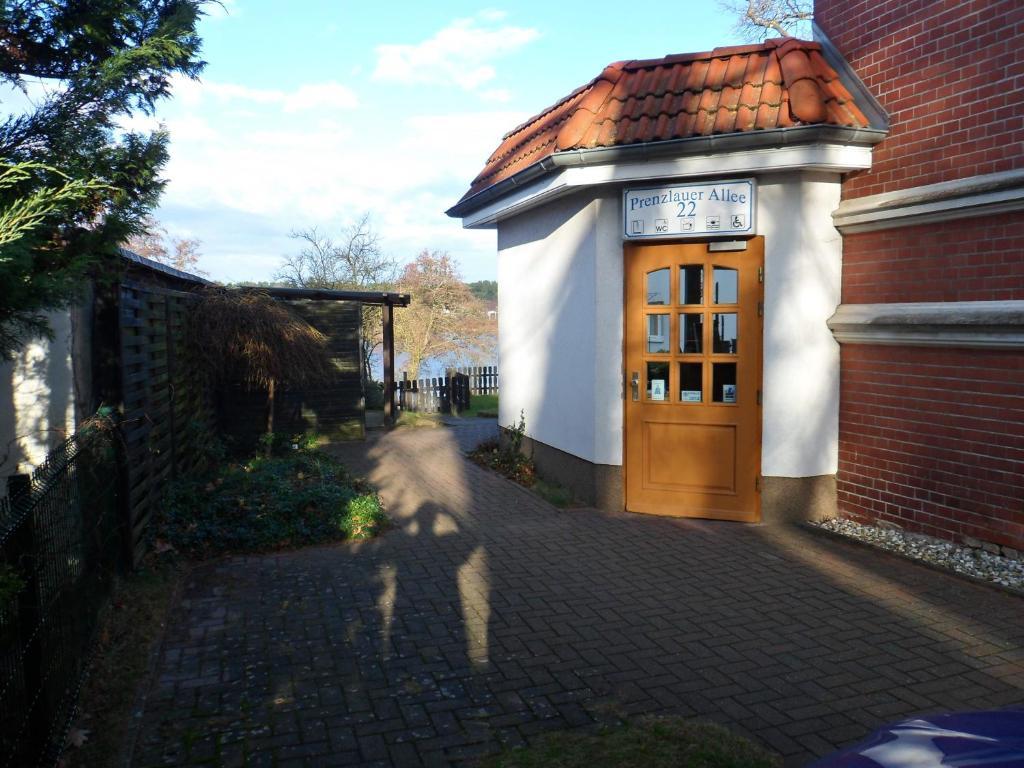 Stadtsee-Pension تيمبلين المظهر الخارجي الصورة
